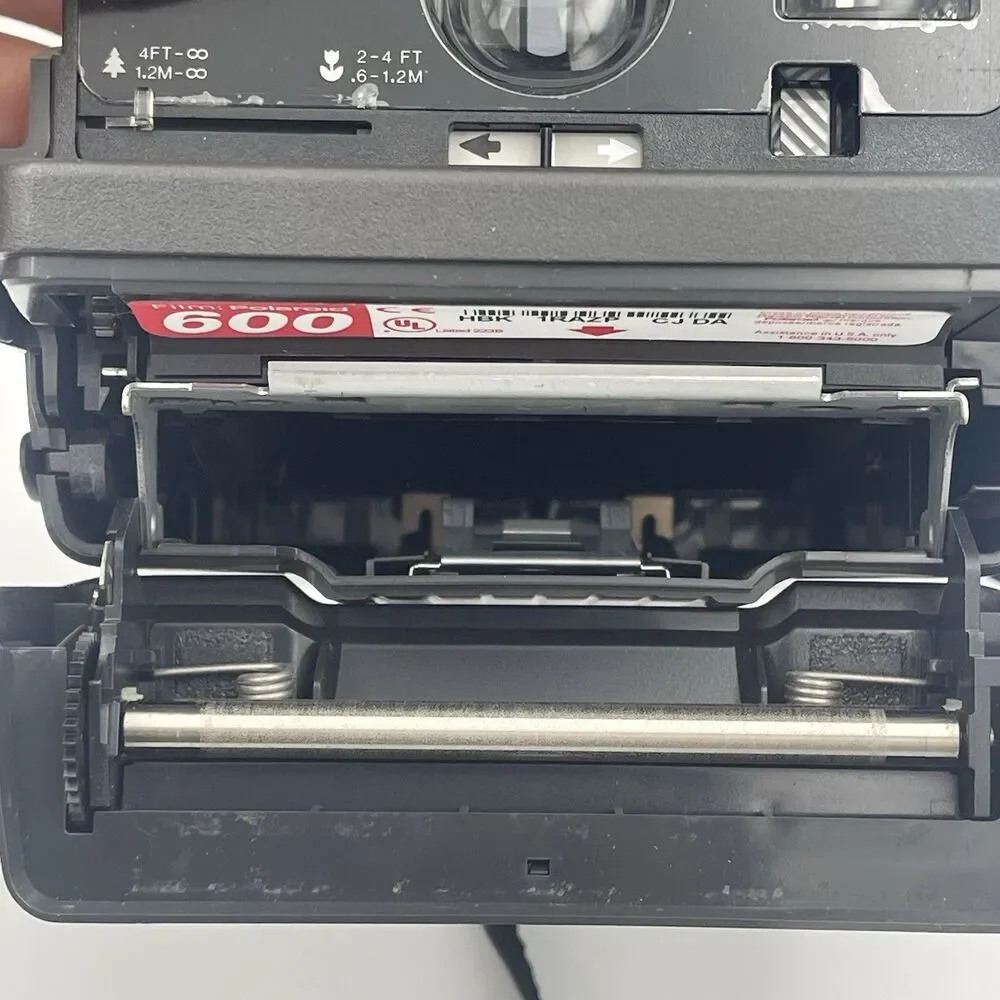 Vintage Polaroid One Step Flash 600 Instant Film Camera w/ Strap - UNESTED AS IS